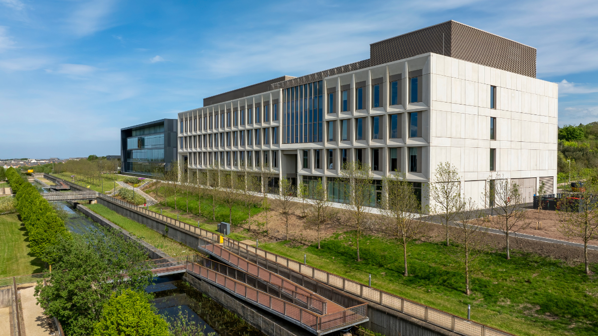 Featured Image for Usher Building: World-Class Research, Workplace and Post-Graduate Teaching Hub Opens in Edinburgh