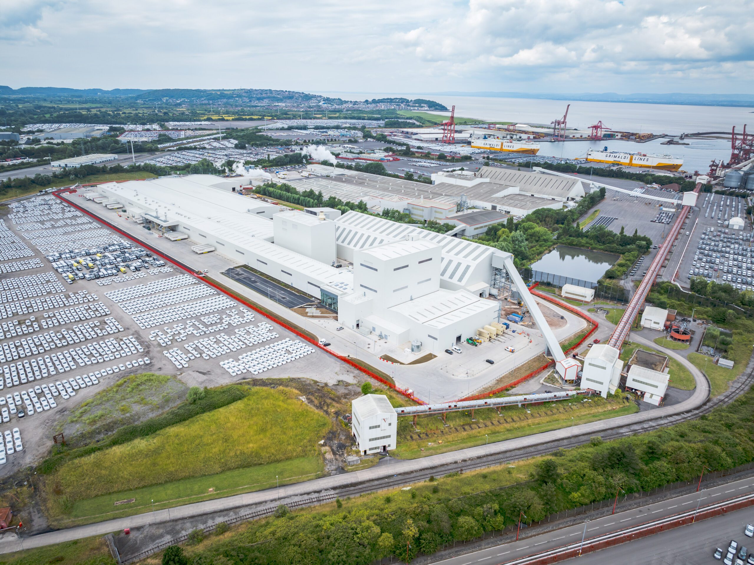 Featured Image for Etex opens 200 million euros plasterboard manufacturing facility in Bristol